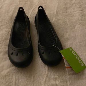 Croc relaxed fit flats